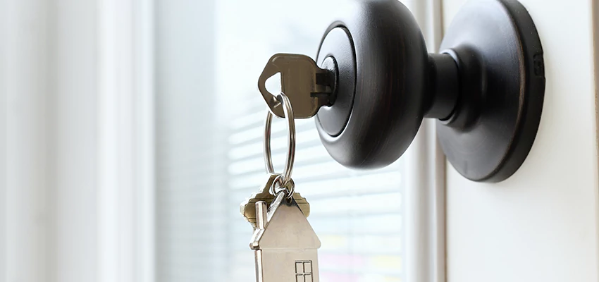 Bifold Door Knob Replacement in Ridgecrest, California